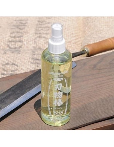 Japanese Camellia Oil for the Maintenance of Knives, Scissors and Other Cutting Tools - Kurobara Made in Japan